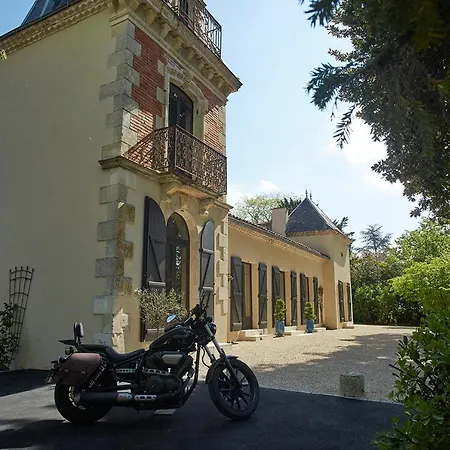 Hébergement de vacances Manor House La Tour D'armène *